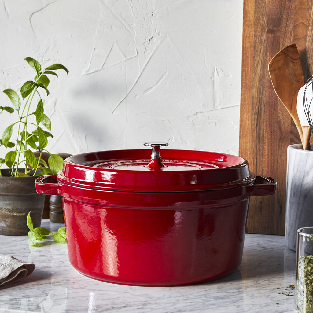 Staub La Cocotte 24cm, rund, Kirsch-Rot, Gusseisen